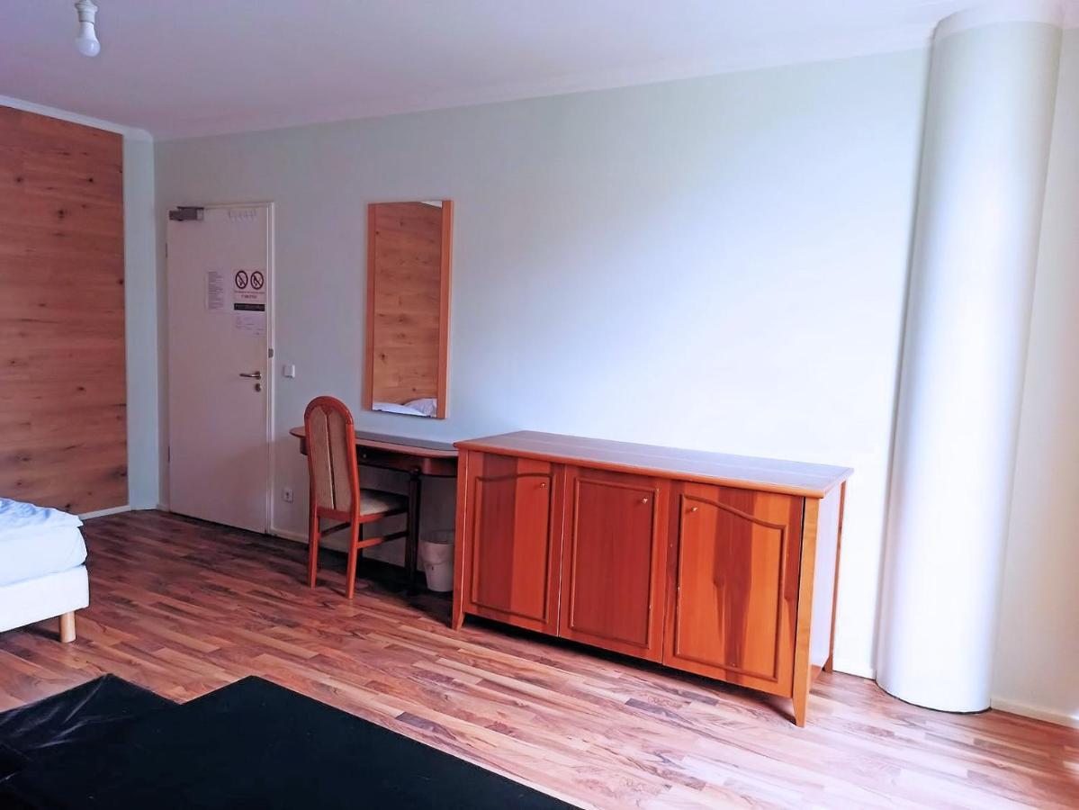 Puschkin Rooms Berlin Bagian luar foto