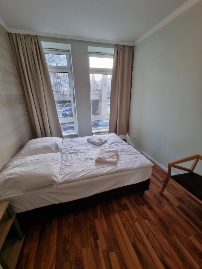 Puschkin Rooms Berlin Bagian luar foto