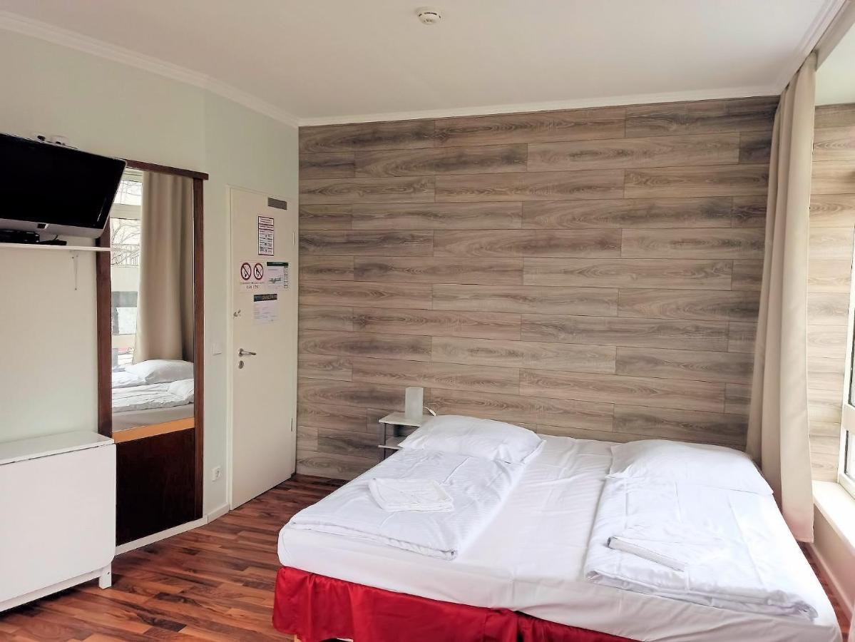 Puschkin Rooms Berlin Bagian luar foto