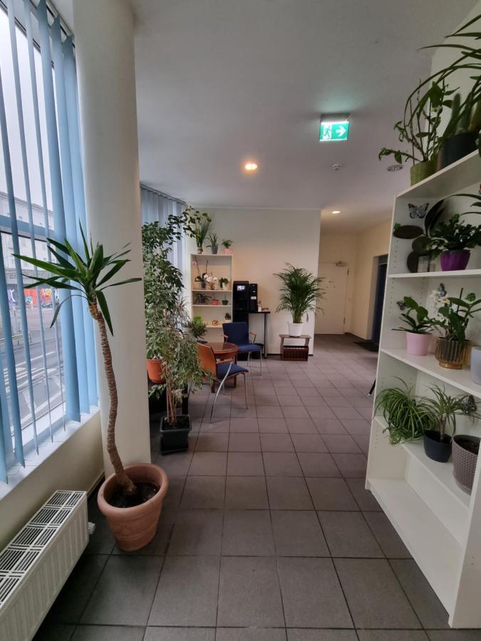 Puschkin Rooms Berlin Bagian luar foto