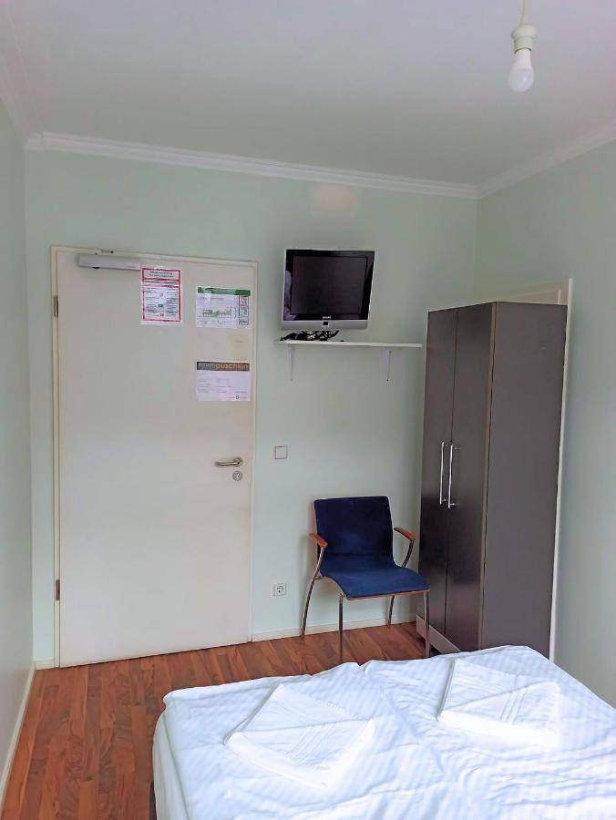 Puschkin Rooms Berlin Bagian luar foto