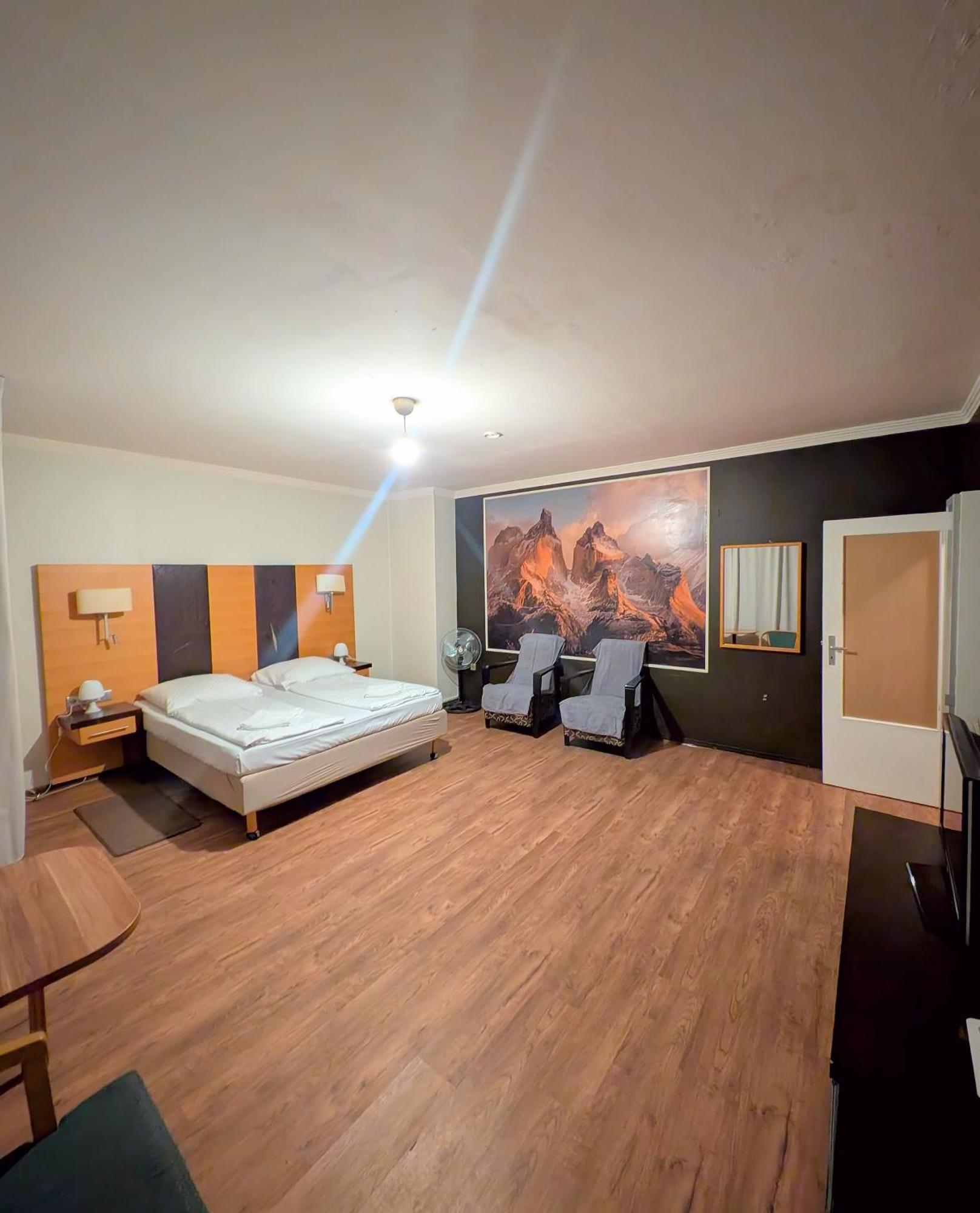 Puschkin Rooms Berlin Bagian luar foto
