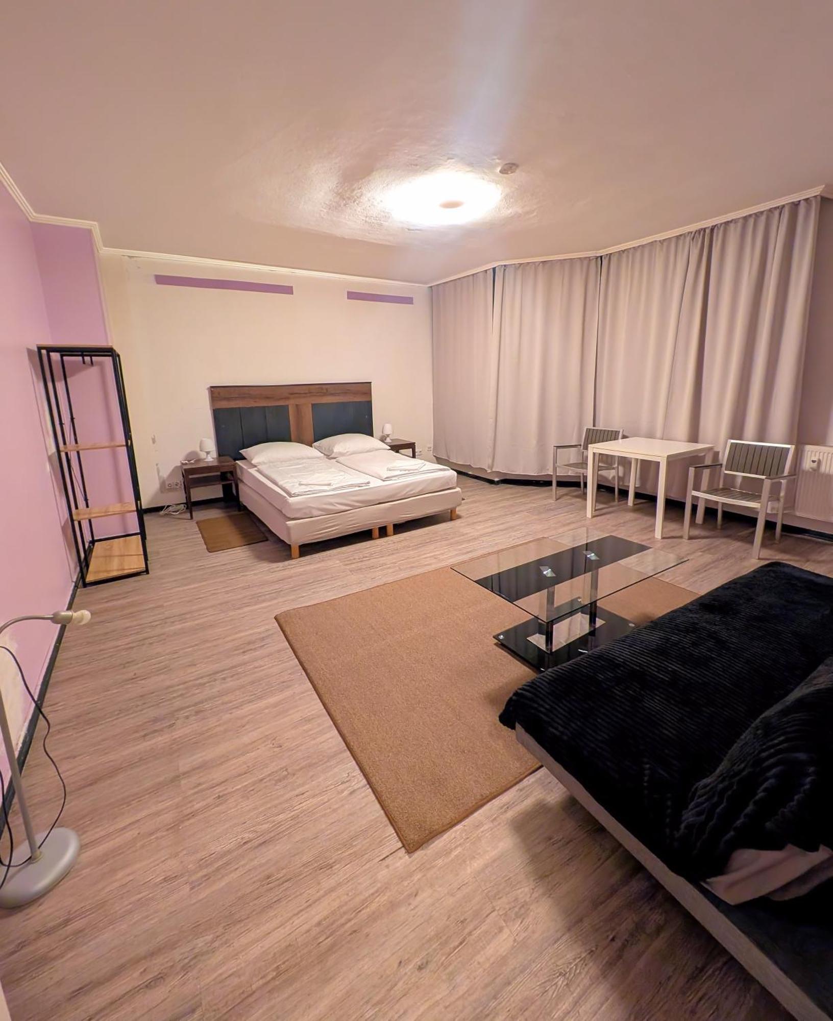 Puschkin Rooms Berlin Bagian luar foto