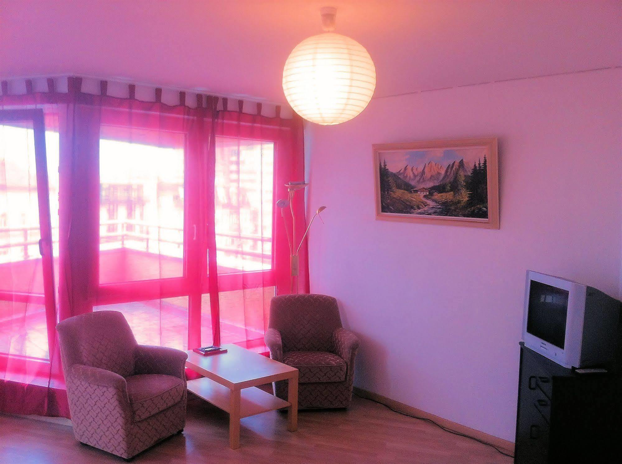 Puschkin Rooms Berlin Bagian luar foto